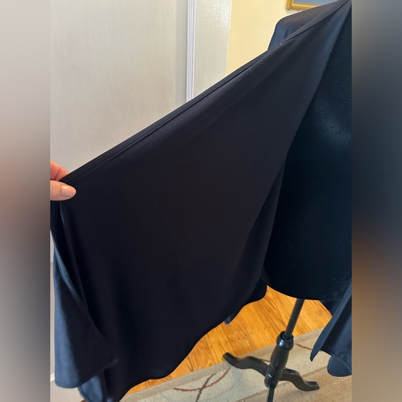 Balance Collection stretchy cape - Picture 12 of 13